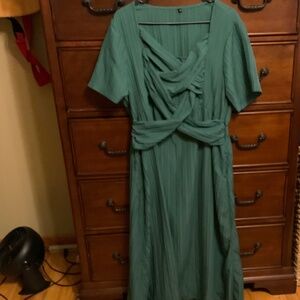 Women's Dress Green Cross Cross with Pockets XL/1X